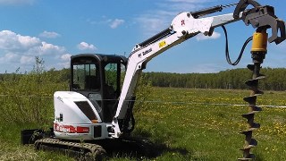 Аренда экскаватора погрузчика с ямобуром в Анапа цена от 1557 руб
